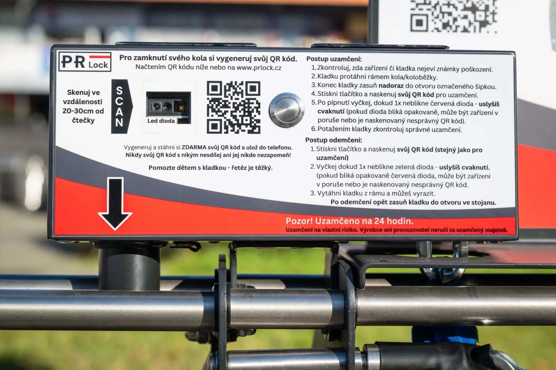Bezpečnostný box SMART QER je vybavený batériami a solárnymi panelmi, takže je úplne energeticky nezávislý.